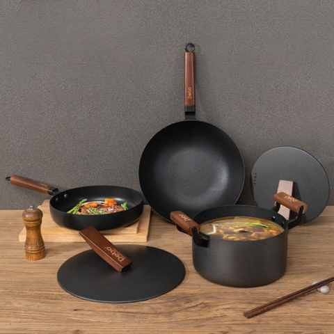 Conjunto de 2 Ollas y 1 Sartén Antiadherente en Acero Inoxidable con Mangos de Madera + REGALO: Porta Condimentos